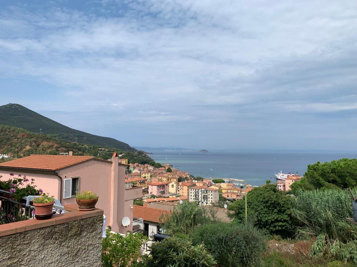 Panoramica Del Porticciolo Leilighet Rio Marina Eksteriør bilde